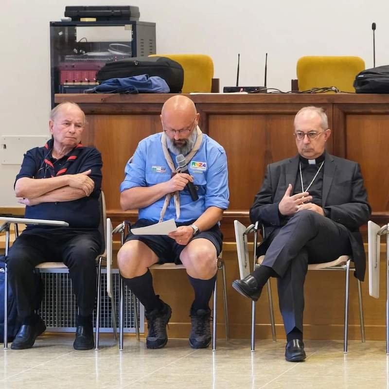 Il vescovo Ruzza con i gruppi scout della diocesi